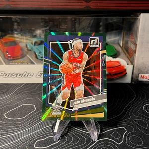 BASKETBALL CARD